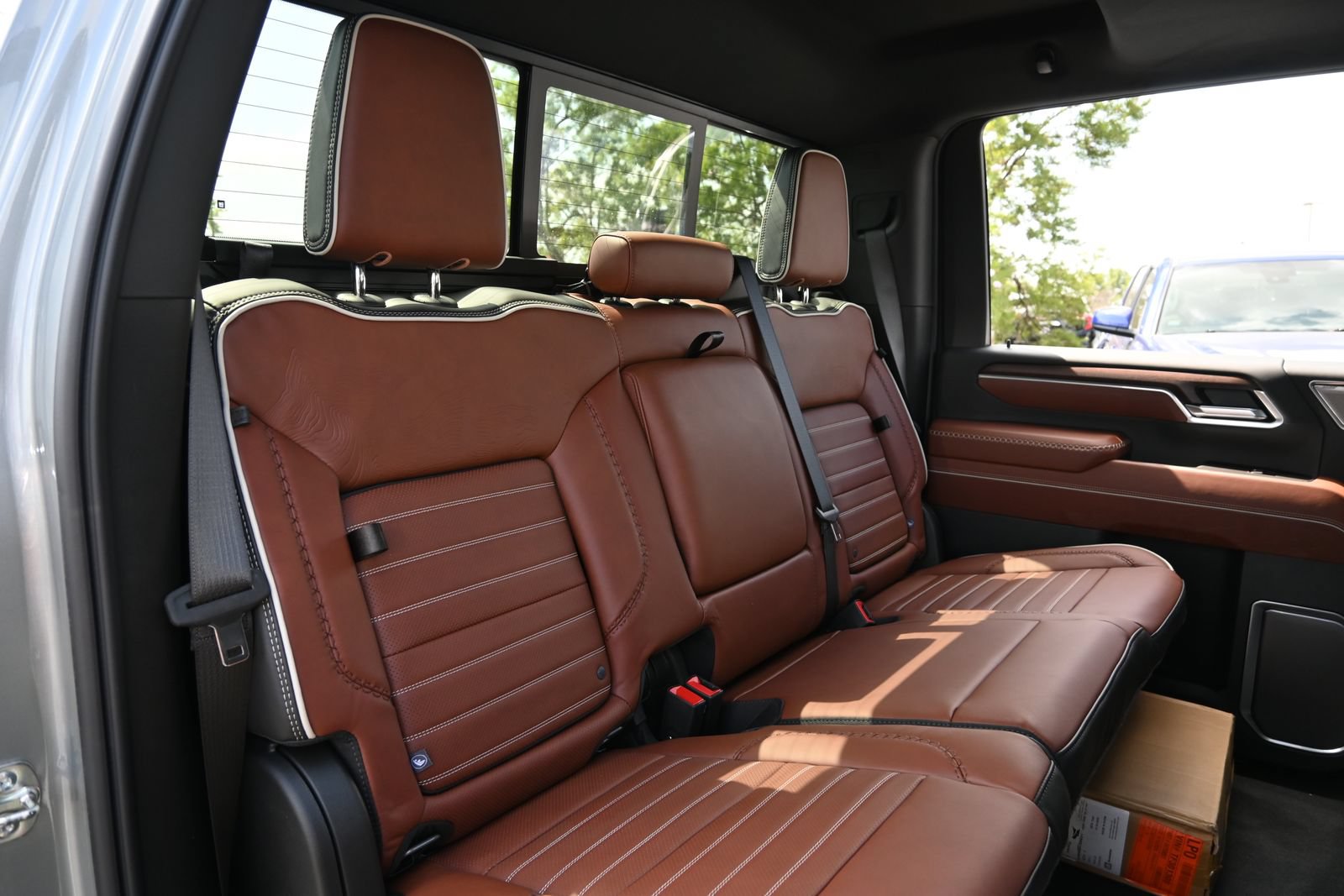 New 2026 GMC Sierra 3500 Denali Ultimate AWD/4WD image 23