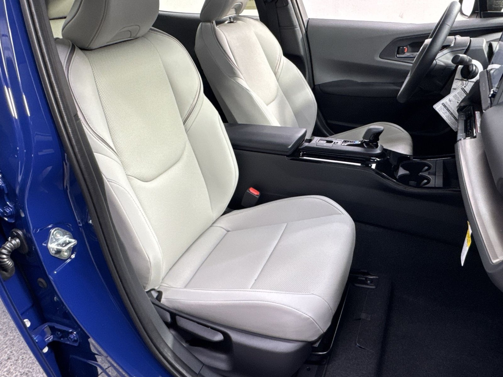 New 2027 Toyota Prius Limited w/ Limited Premium Package AWD/4WD image 36