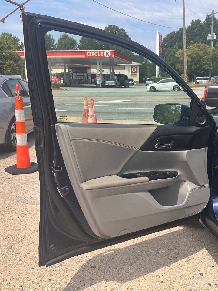 Used 2013 Honda Accord EX image 8