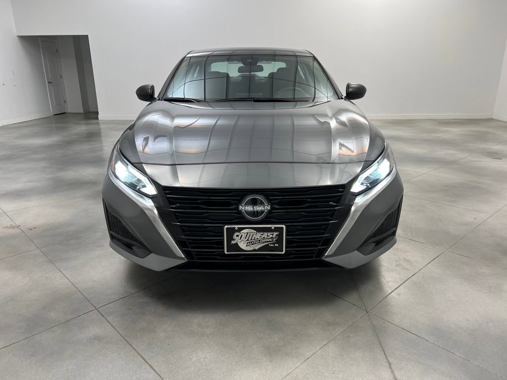 Used 2024 Nissan Altima 2.5 SV video 2