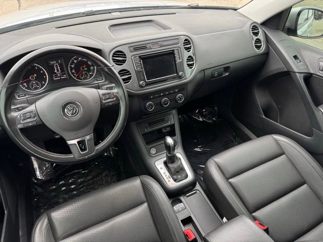 Used 2017 Volkswagen Tiguan S image 5