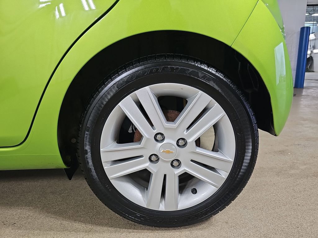 Used 2014 Chevrolet Spark LT image 36