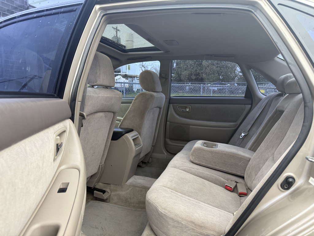 Used 2000 Toyota Avalon XL image 20