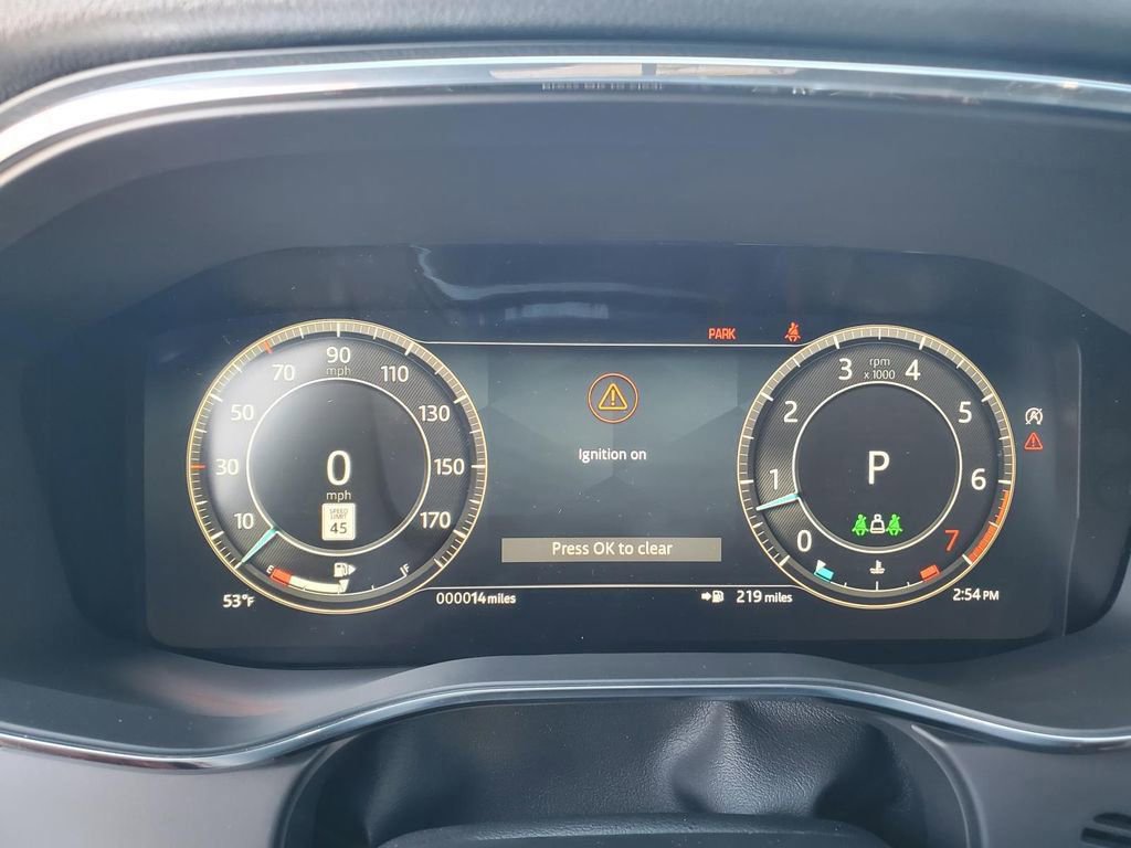 Used 2024 Jaguar F-PACE R-Dynamic S image 23