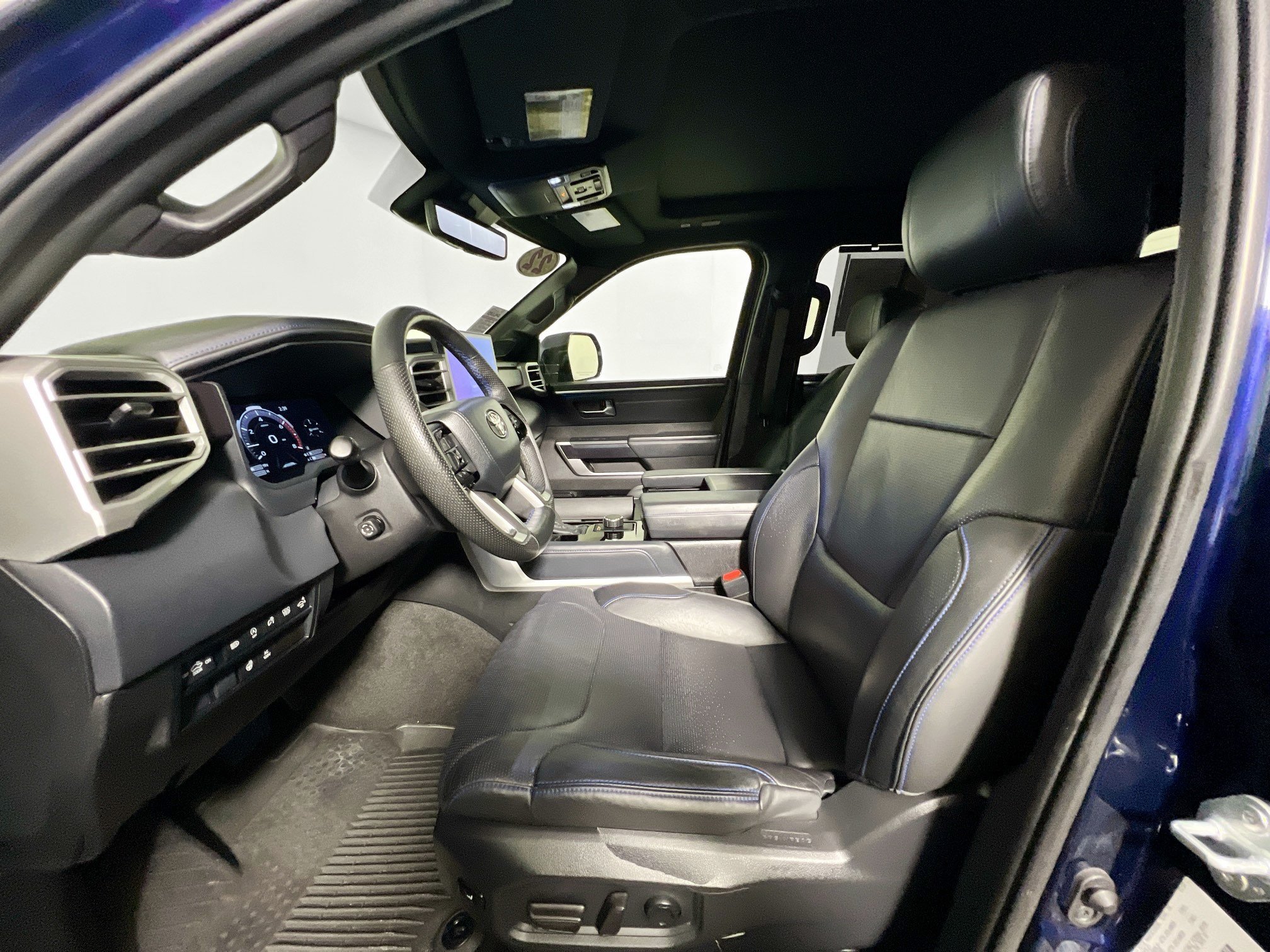 Used 2022 Toyota Tundra Platinum RWD image 14