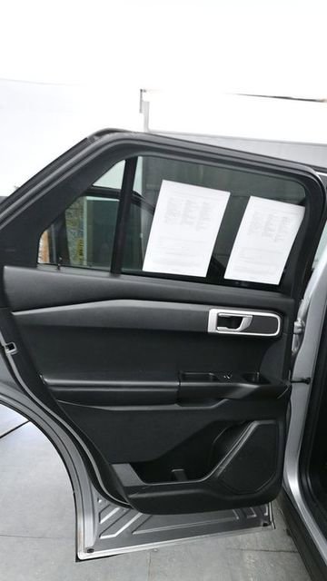 Used 2021 Ford Explorer 4WD image 12