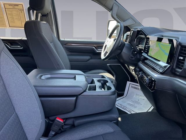 Used 2025 Chevrolet Silverado 2500 LT w/ Convenience Package image 17