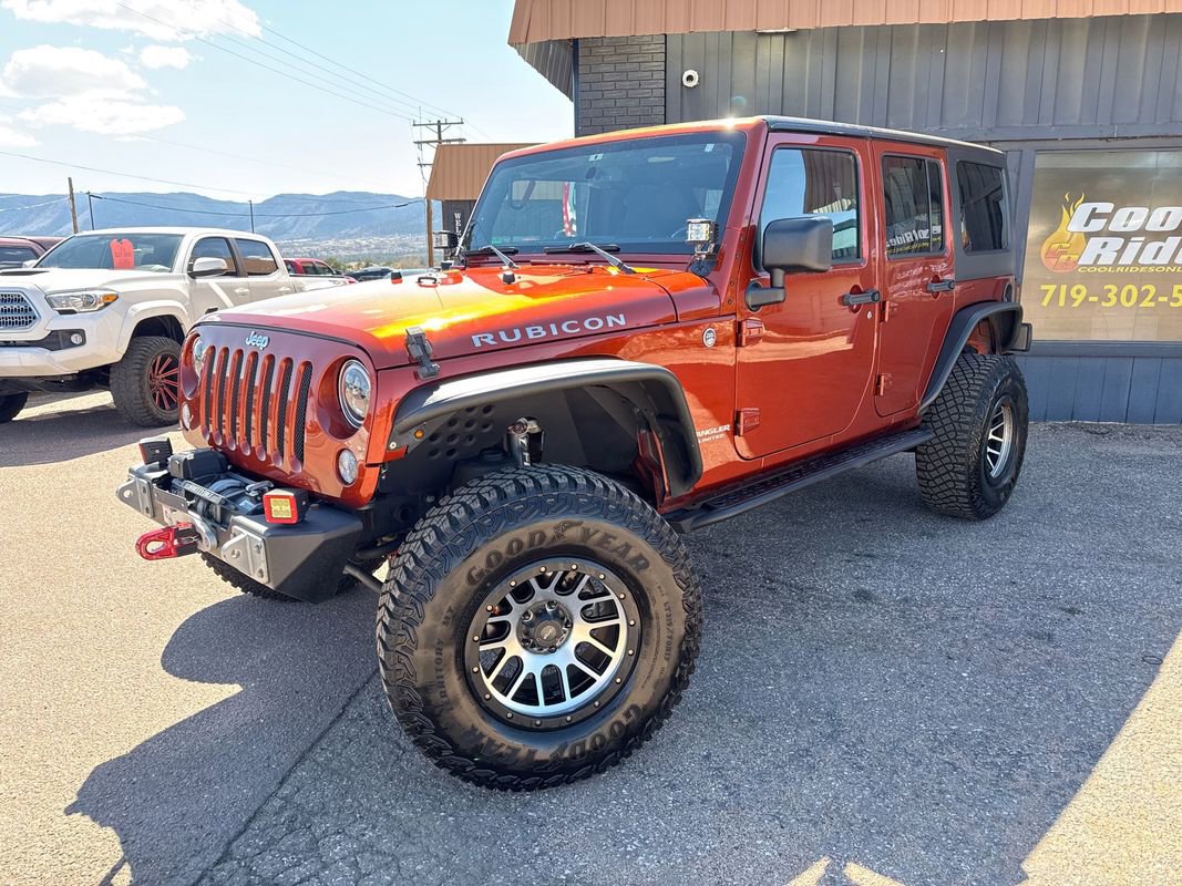 Used 2014 Jeep Wrangler Unlimited Rubicon w/ Connectivity Group AWD/4WD image 2