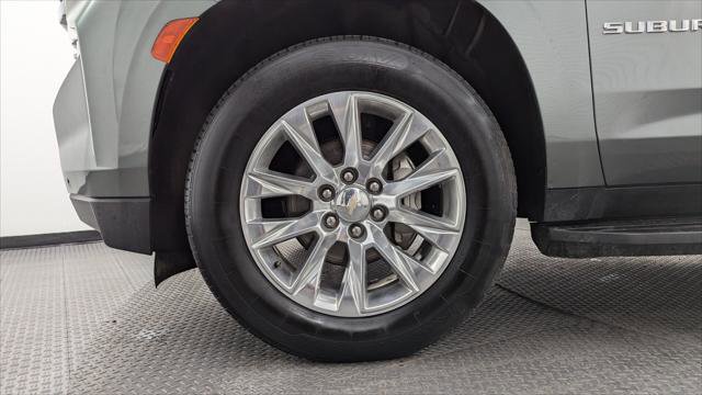 Used 2023 Chevrolet Suburban Premier image 33