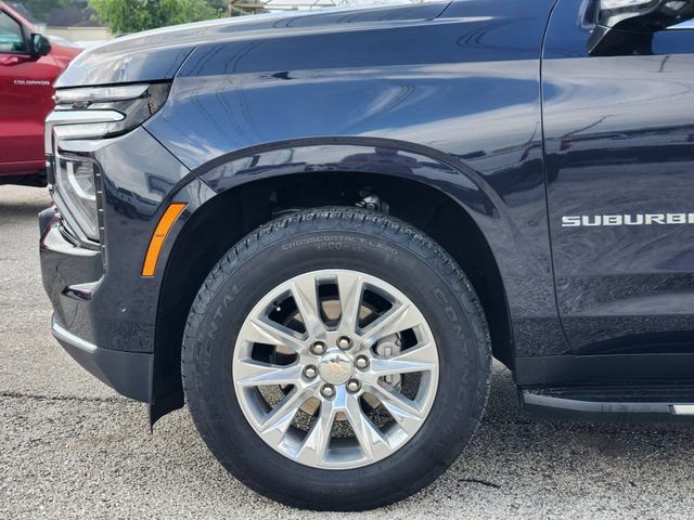 Certified 2025 Chevrolet Suburban Premier RWD image 8