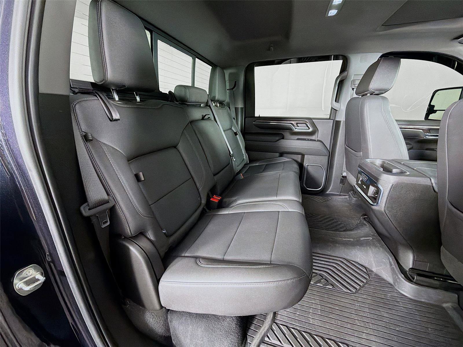 Used 2024 Chevrolet Silverado 3500 LTZ image 27