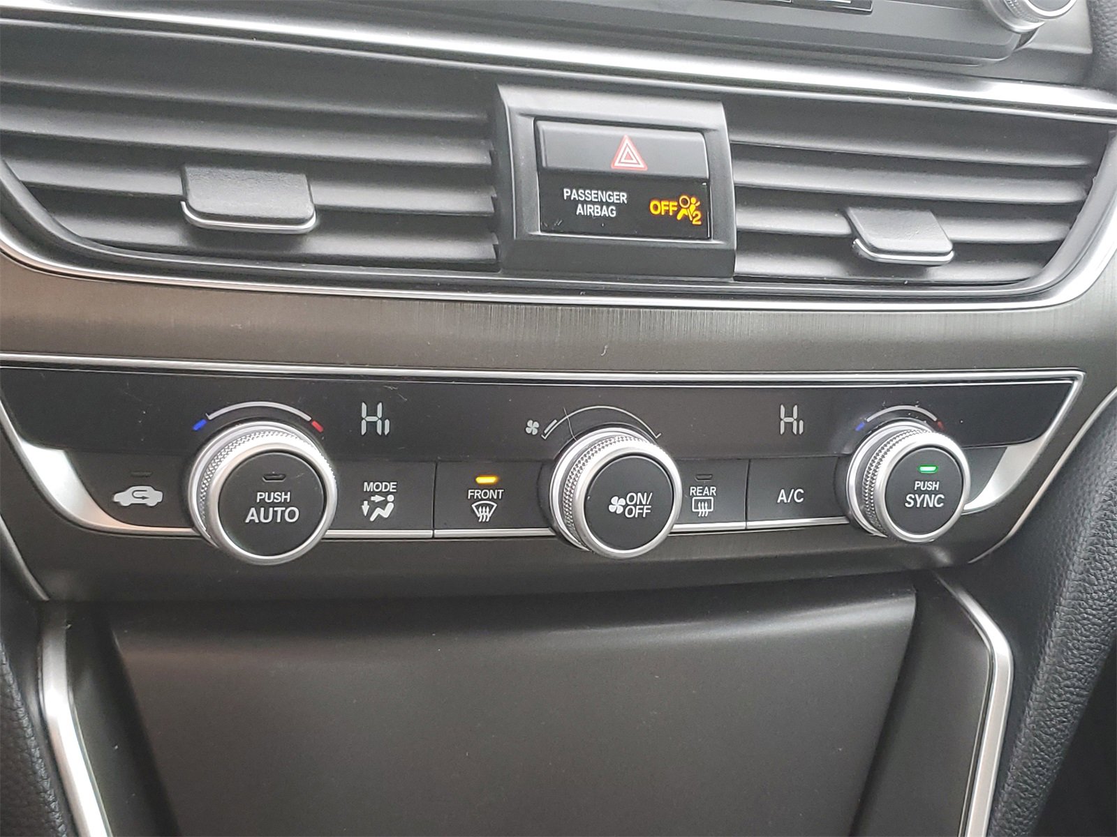 Used 2018 Honda Accord LX image 27