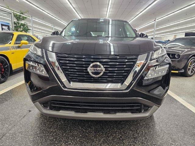 Used 2021 Nissan Rogue SV FWD image 3
