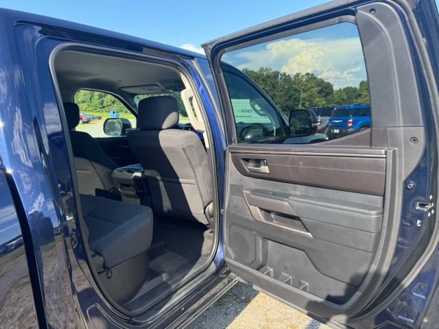 Used 2022 Toyota Tundra SR5 w/ SR5 Convenience Package AWD/4WD image 16