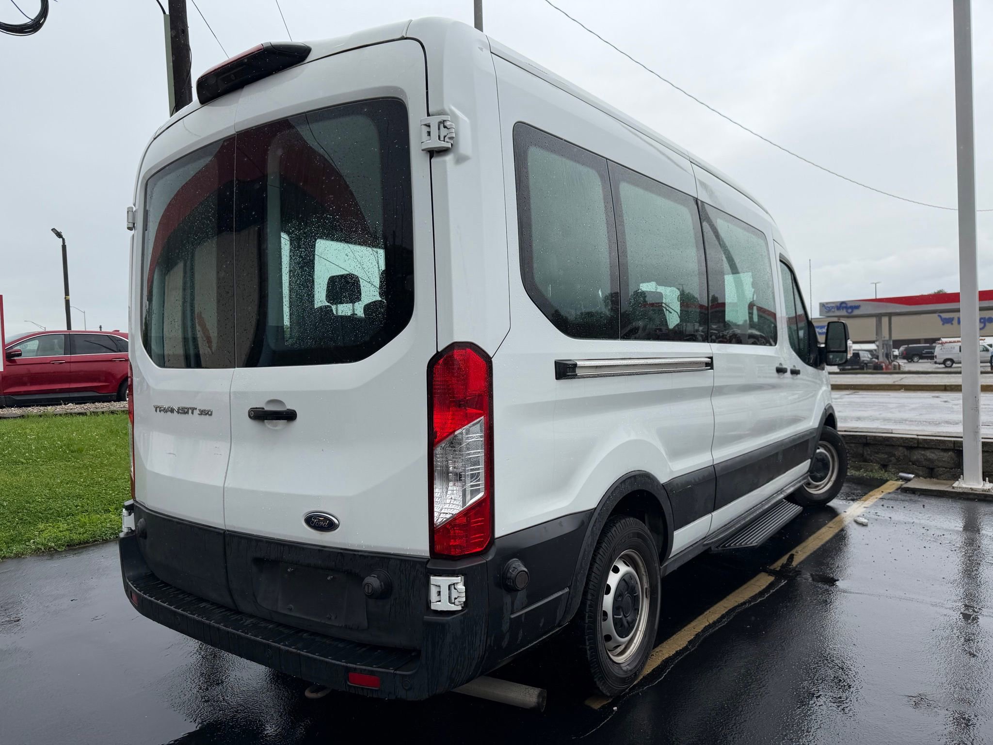 Used 2020 Ford Transit 350 XL RWD image 2