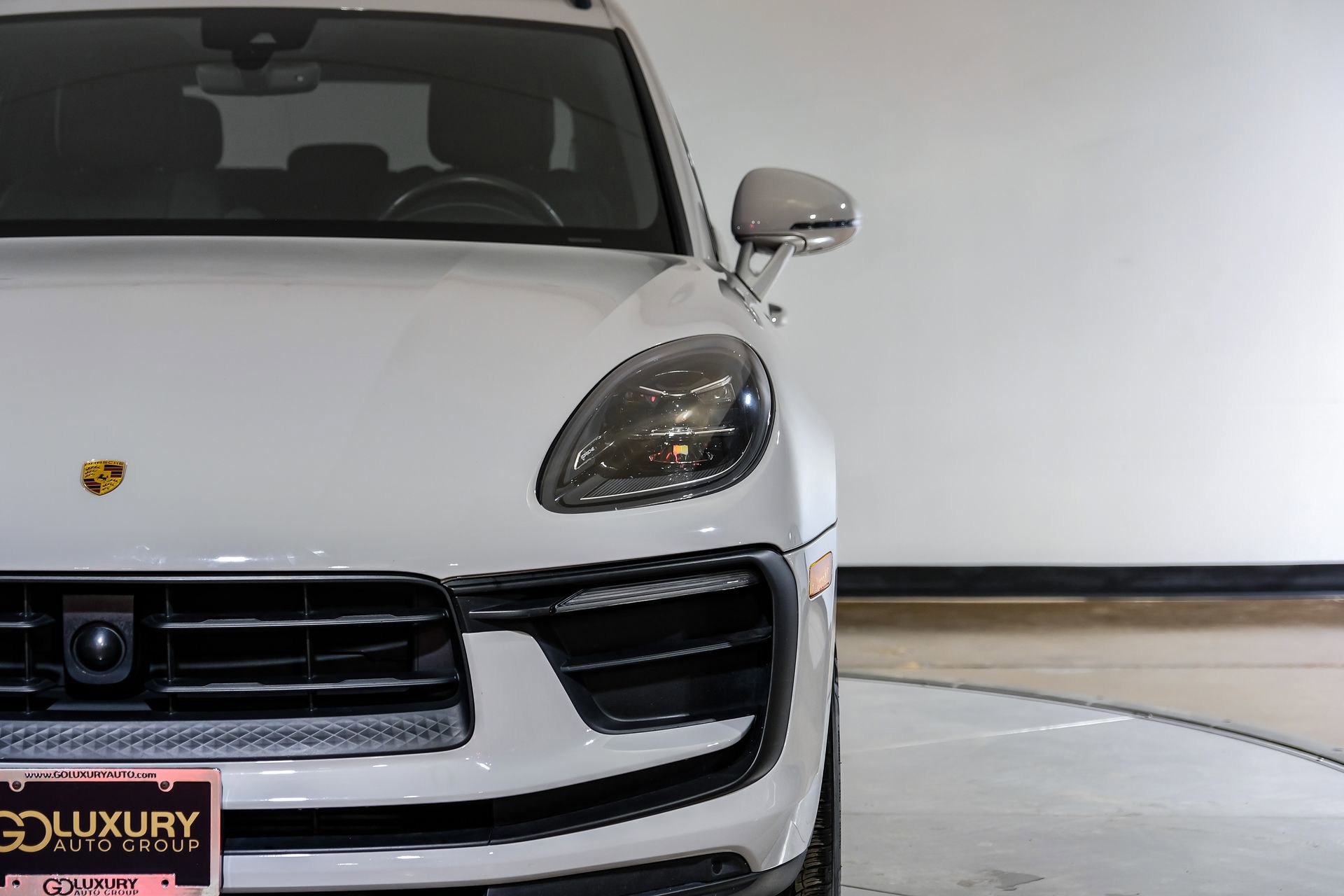 Used 2023 Porsche Macan AWD/4WD image 60