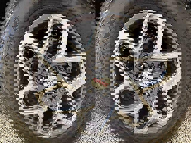 Used 2023 GMC Sierra 1500 SLT w/ SLT Premium Package image 11