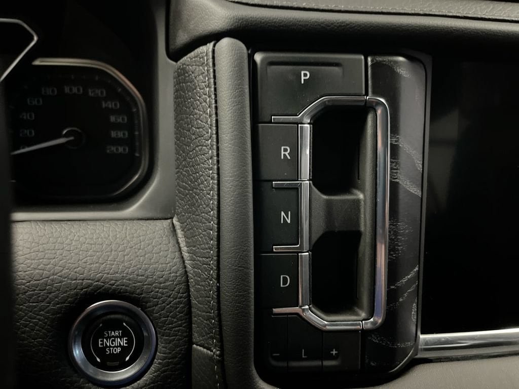 Used 2021 GMC Yukon XL Denali w/ Denali Ultimate Package AWD/4WD image 21