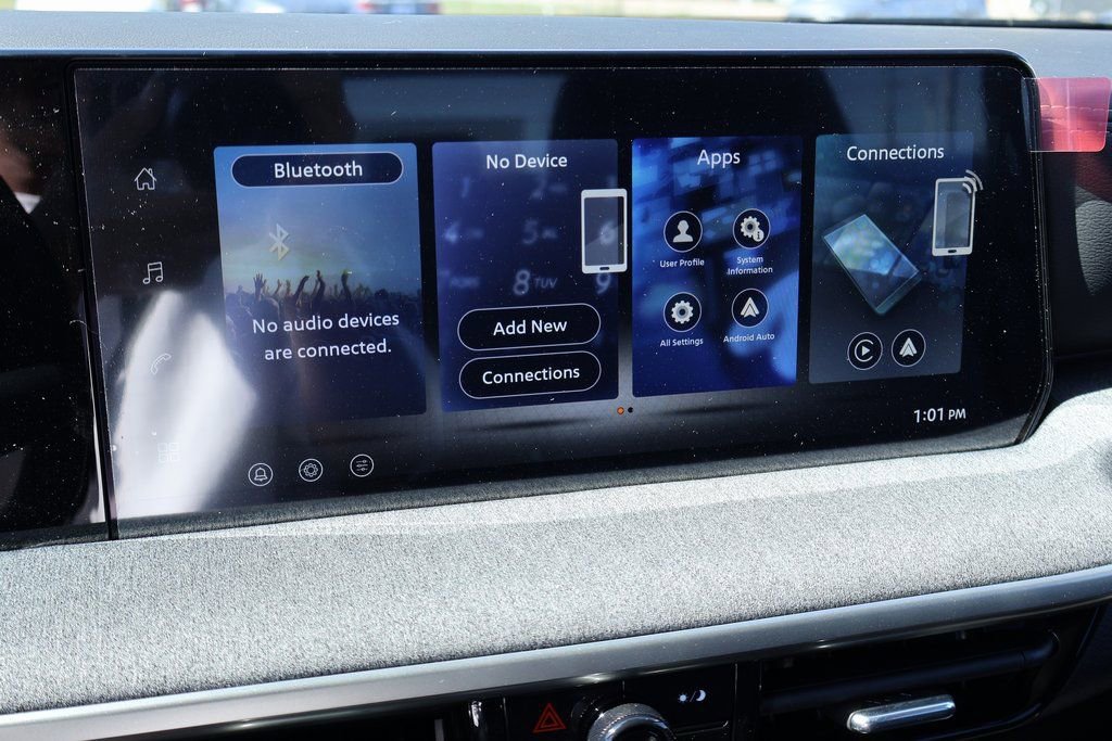 New 2026 Nissan Kicks SV w/ Cold Weather Package image 3