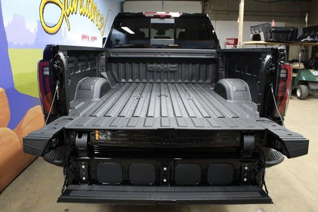 New 2026 GMC Sierra 2500 AT4 w/ Technology Package image 6