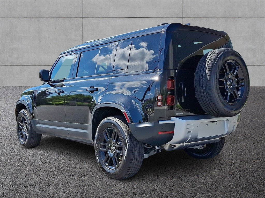 New 2025 Land Rover Defender 110 S image 2