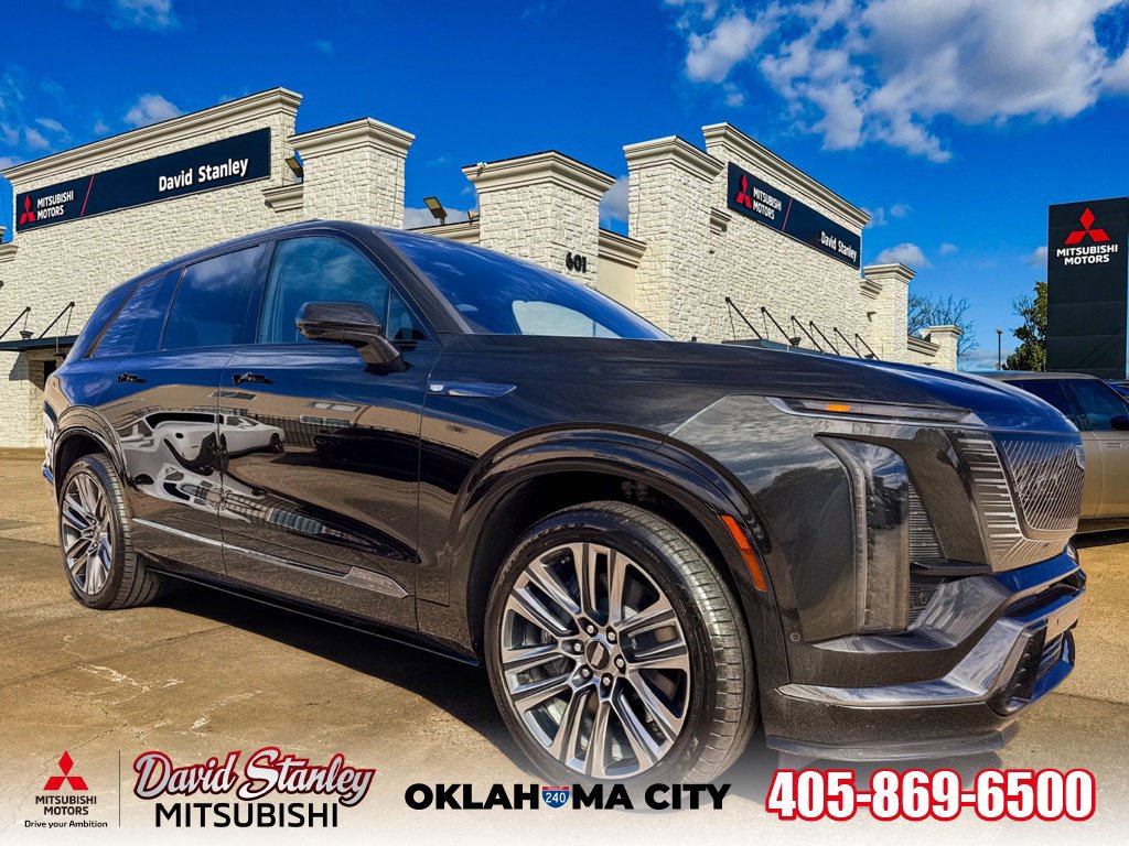 Used 2026 Cadillac Vistiq Platinum w/ LPO, Floor Liner Package