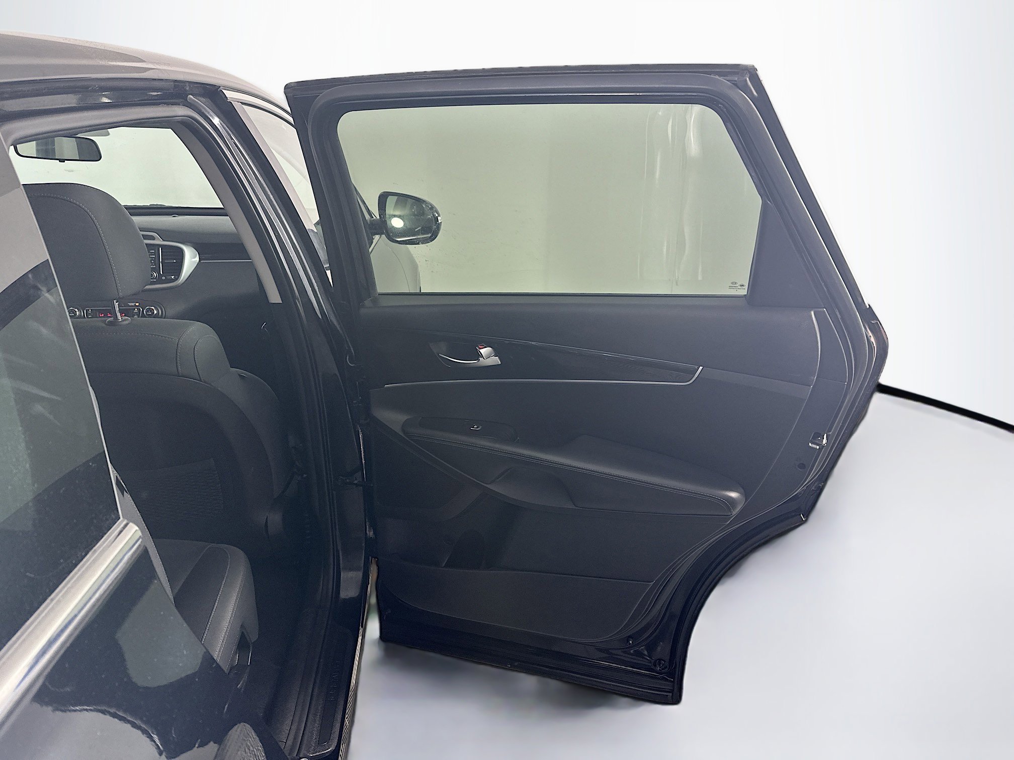 Used 2019 Kia Sorento LX image 31