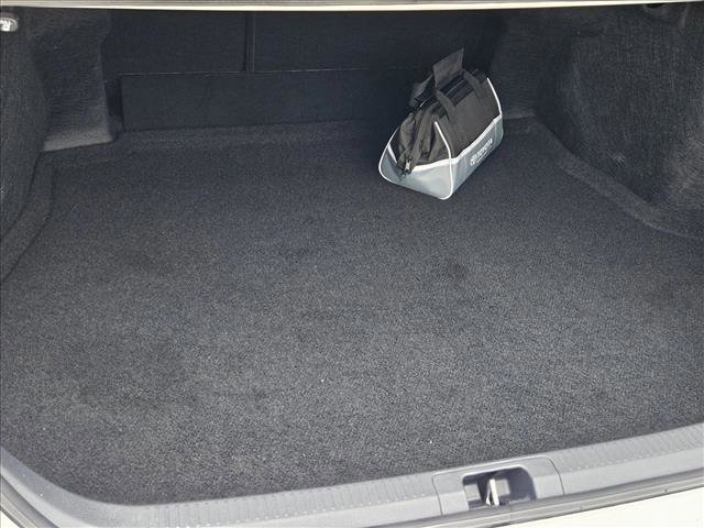 Used 2025 Toyota Camry SE FWD image 6