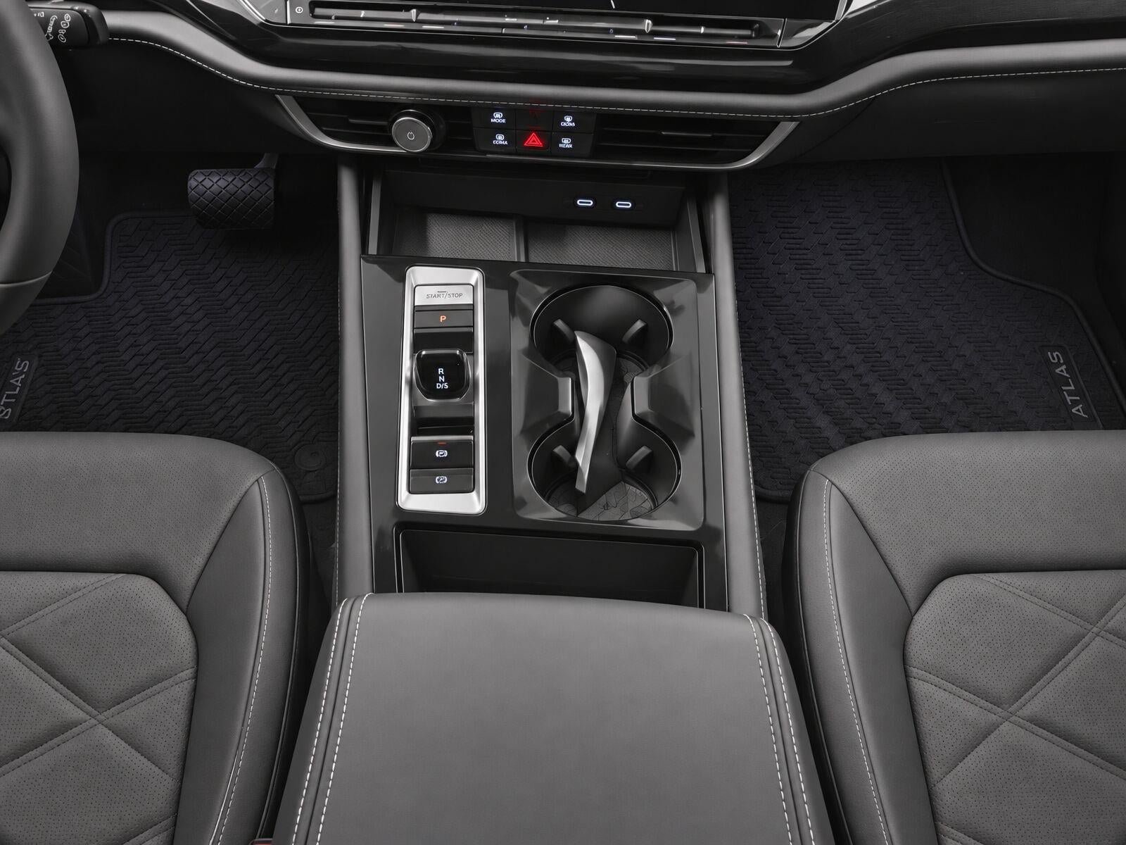 Used 2024 Volkswagen Atlas Cross Sport SE w/ Panoramic Sunroof Package AWD/4WD image 13