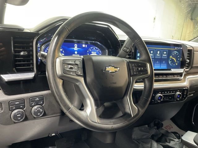 Used 2023 Chevrolet Silverado 1500 LT image 14
