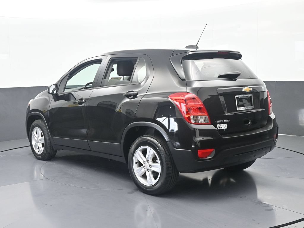 Used 2022 Chevrolet Trax LS AWD/4WD image 4