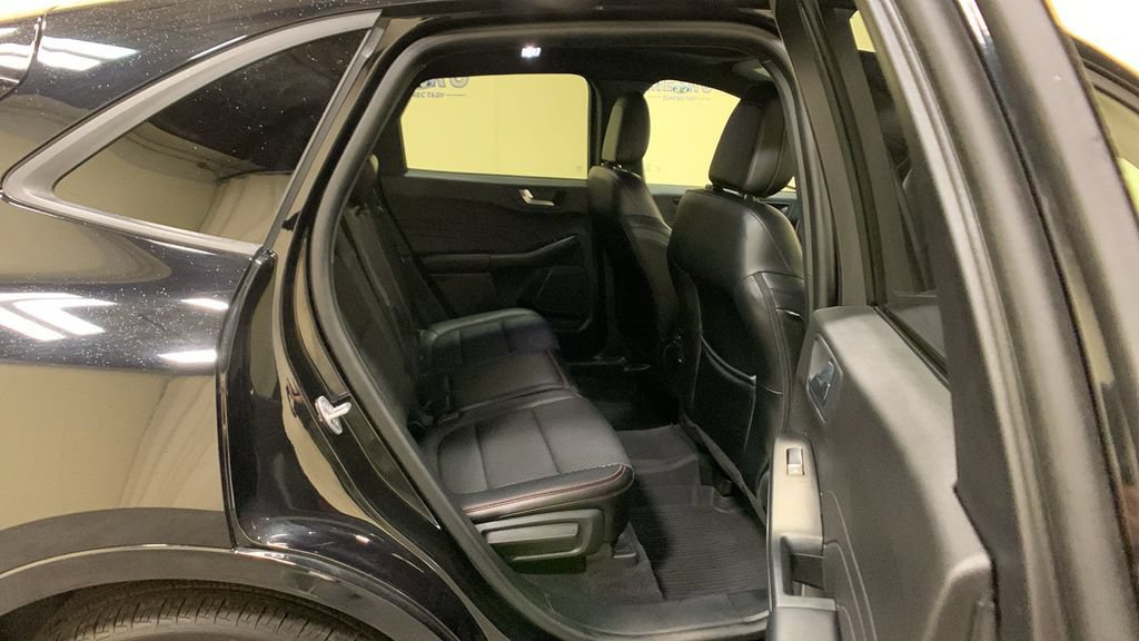Used 2024 Ford Escape ST-Line w/ Tech Pack #1 AWD/4WD image 14