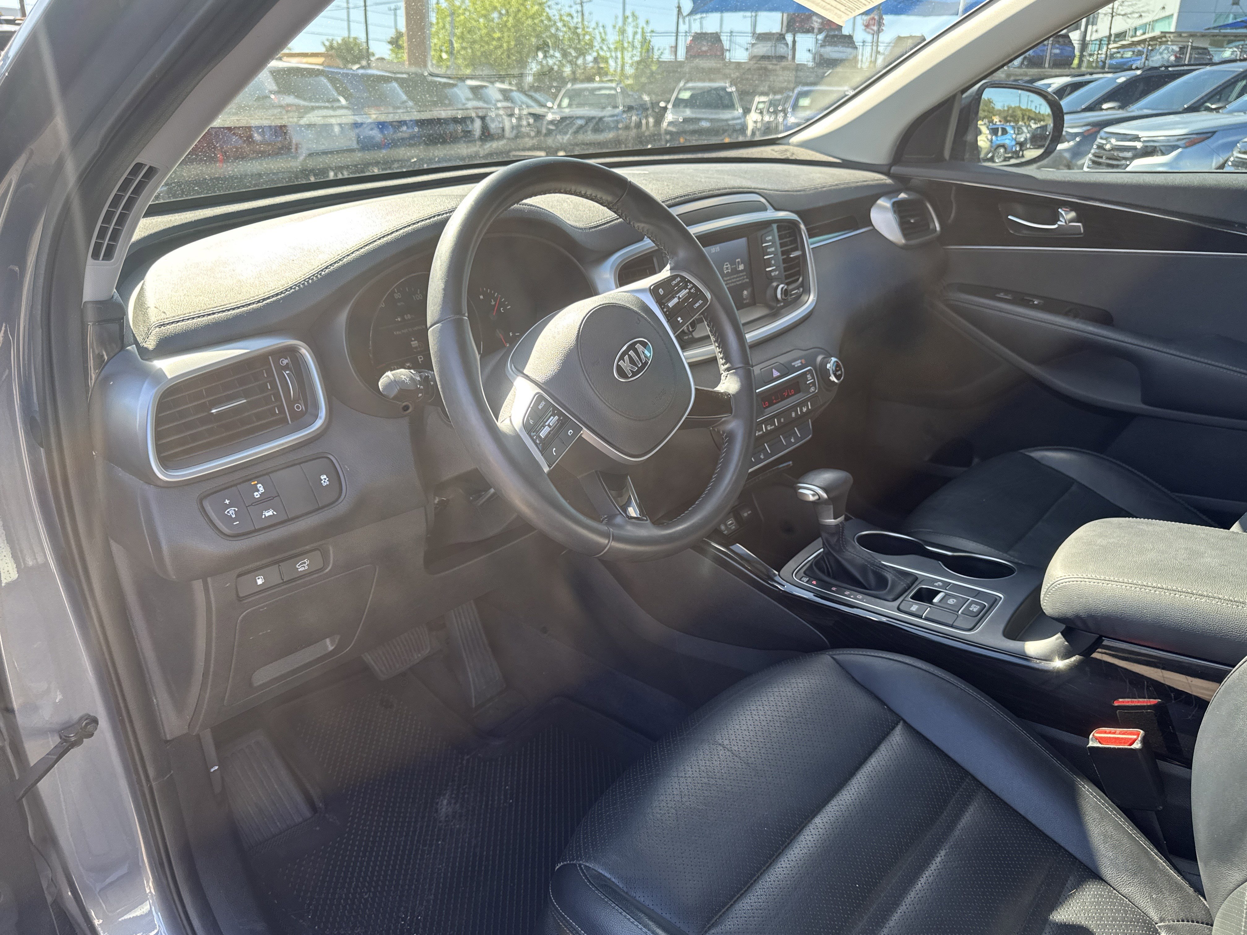 Used 2020 Kia Sorento EX image 23