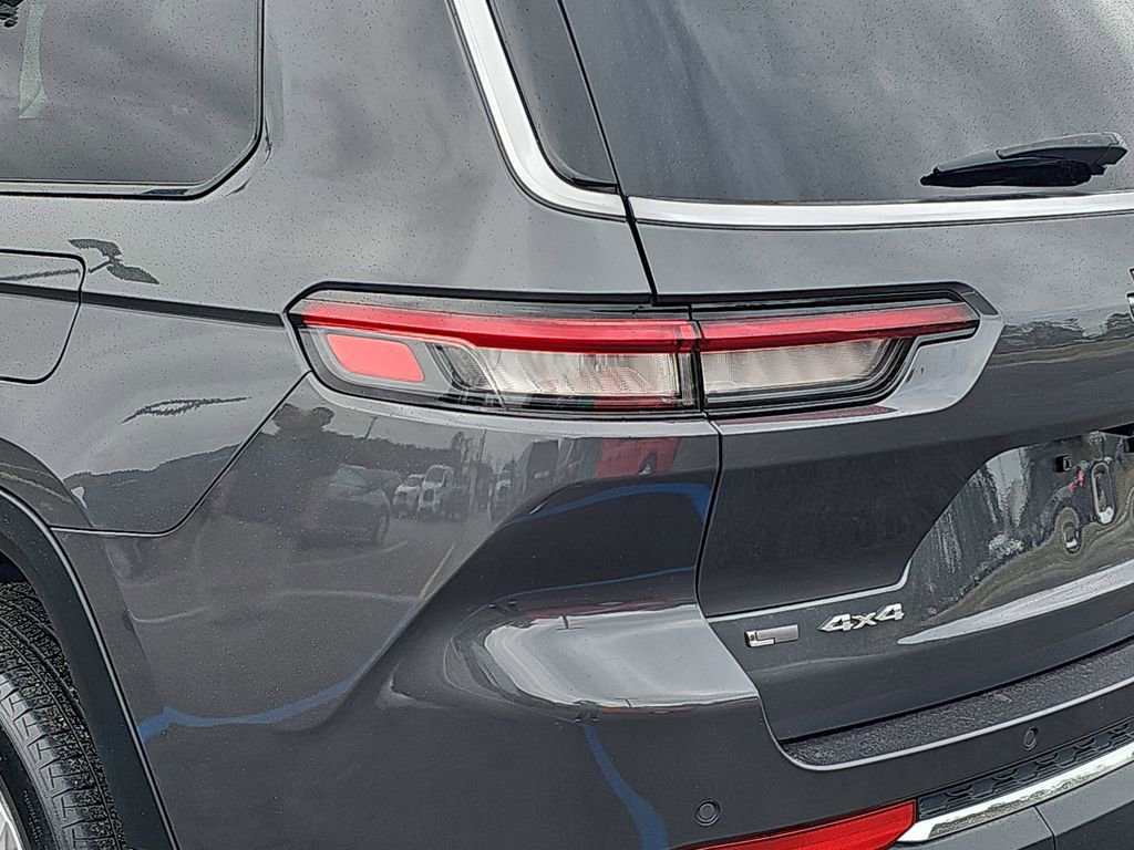 Used 2022 Jeep Grand Cherokee L Limited image 39