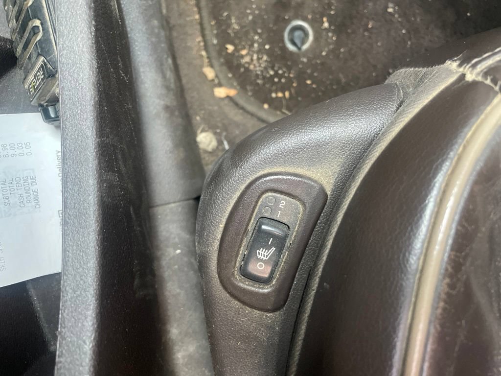 Used 2008 Chevrolet Malibu LTZ FWD image 21