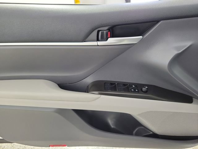 Used 2024 Toyota Camry LE FWD image 21