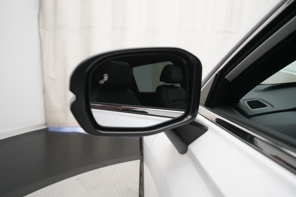 Certified 2025 Honda CR-V Sport Touring image 25