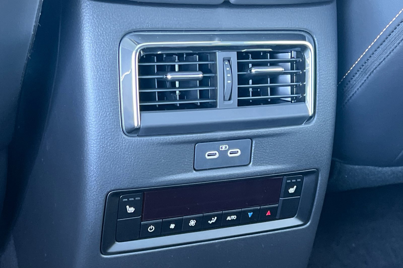 New 2025 MAZDA CX-70 Plug-In Hybrid w/ Premium Plus image 14