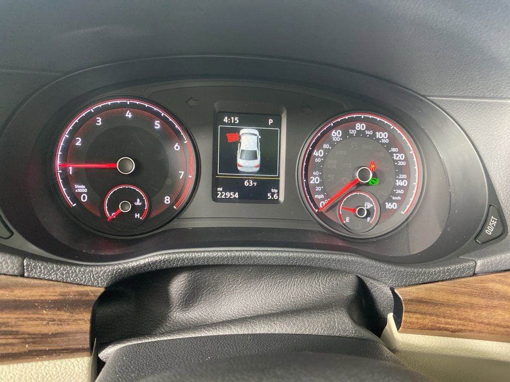 Used 2020 Volkswagen Passat 2.0T SEL image 17