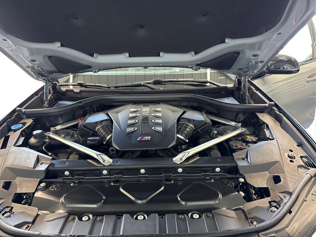 New 2026 BMW X6 M60i w/ Executive Package image 11