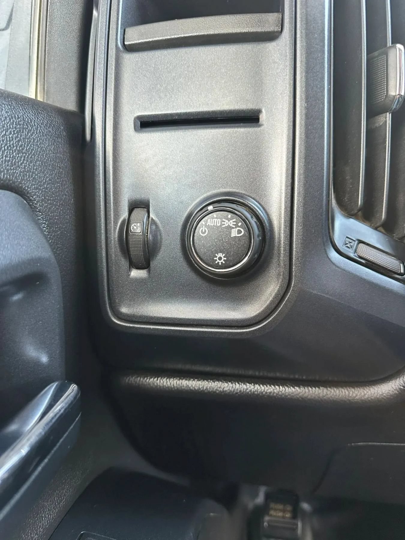 Used 2017 Chevrolet Silverado 2500 W/T AWD/4WD image 20