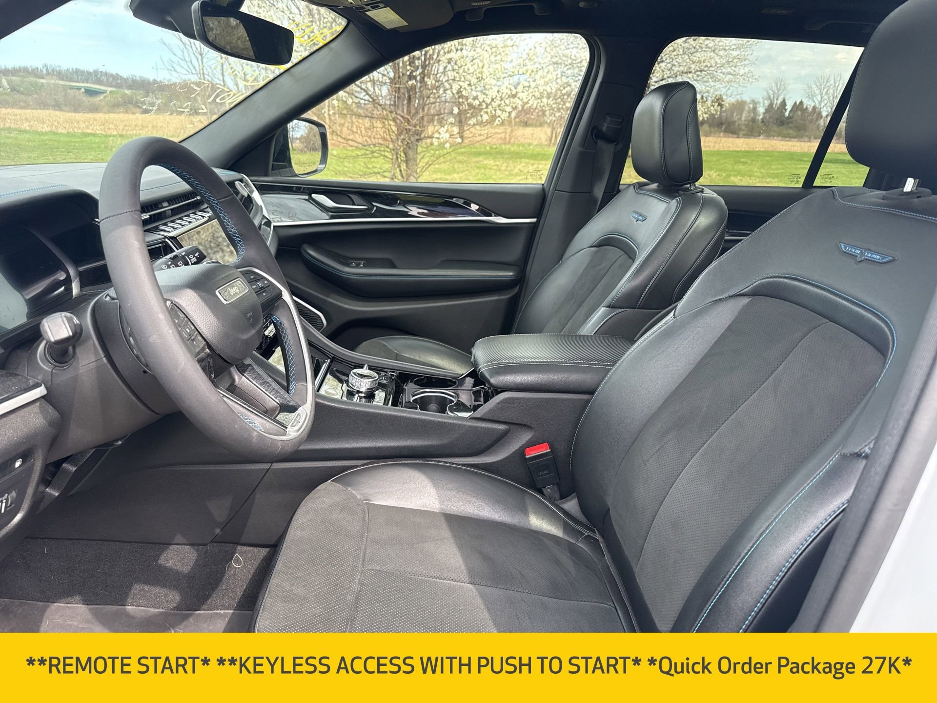 Used 2022 Jeep Grand Cherokee Trailhawk AWD/4WD image 10