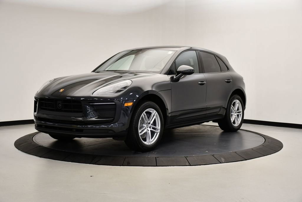 Certified 2025 Porsche Macan Turbo image 1