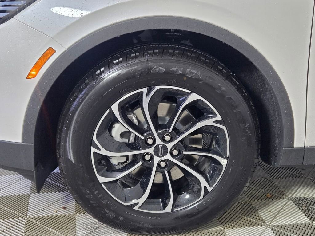 New 2026 Lincoln Nautilus Premier image 5