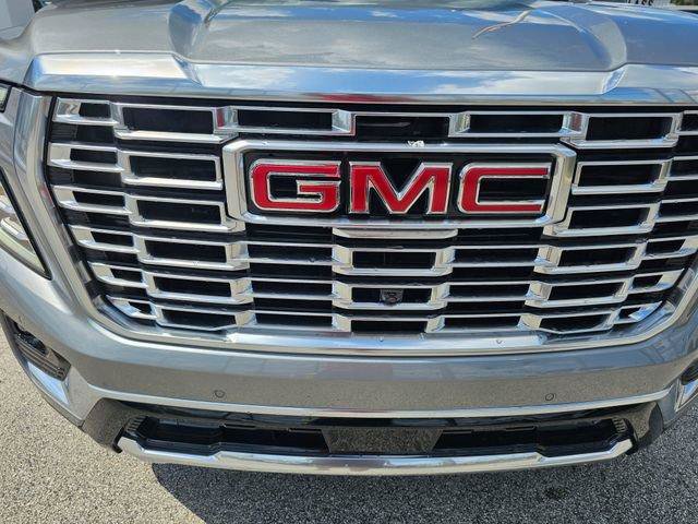 New 2026 GMC Yukon XL Denali w/ Denali Reserve Package AWD/4WD image 8