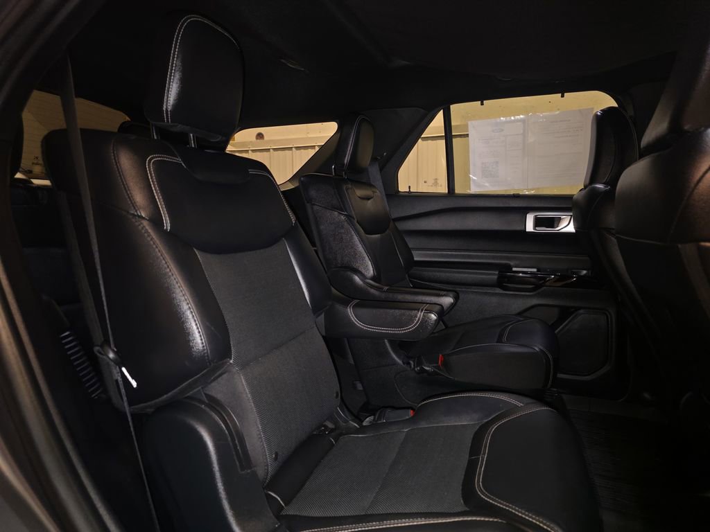 Used 2021 Ford Explorer ST w/ Equipment Group 401A AWD/4WD image 39