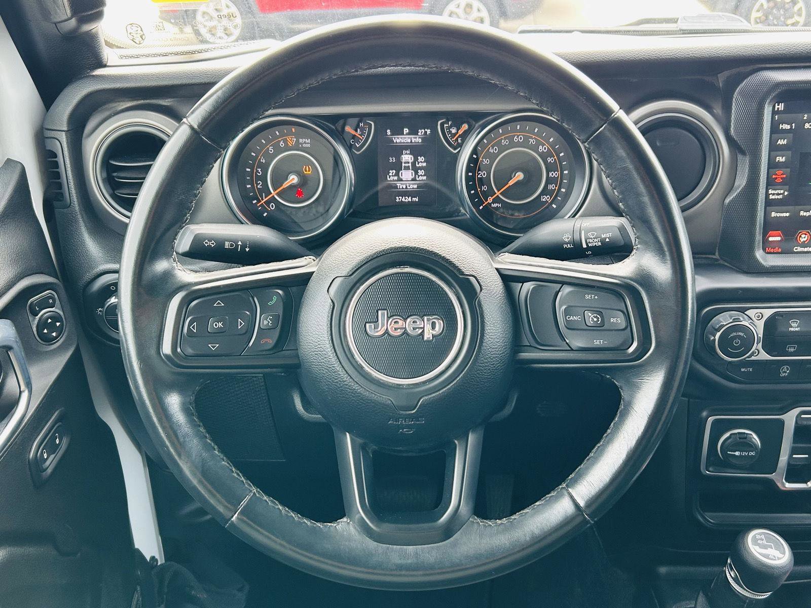 Used 2022 Jeep Gladiator Sport image 10