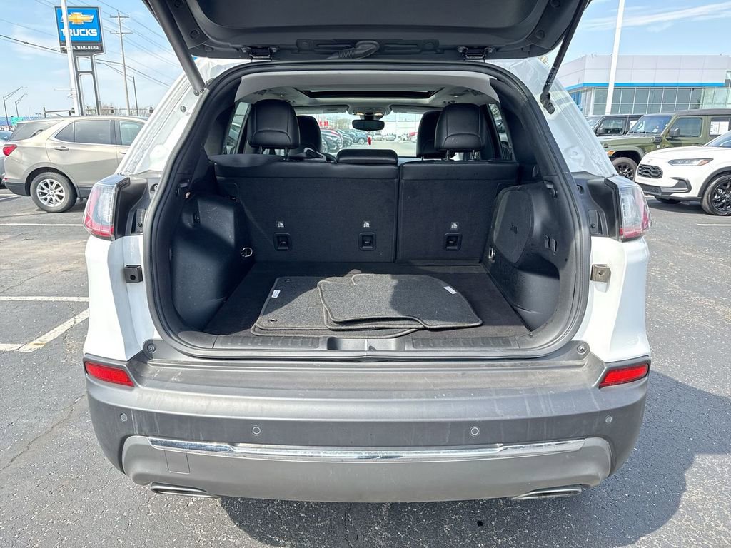 Used 2021 Jeep Cherokee Limited image 23