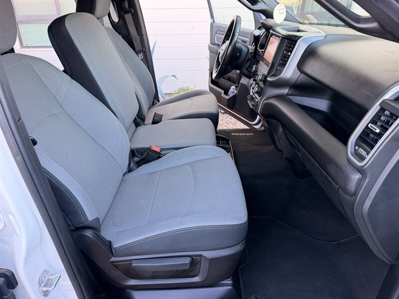 Used 2022 RAM 3500 Big Horn AWD/4WD image 53