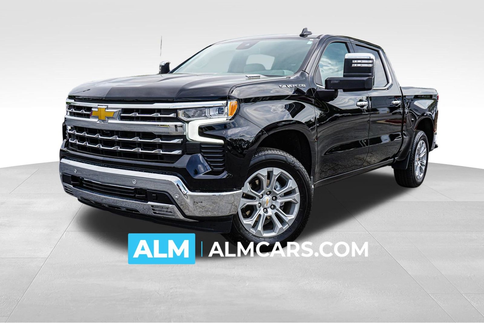 Used 2025 Chevrolet Silverado 1500 LTZ w/ LTZ Convenience Package II RWD image 1